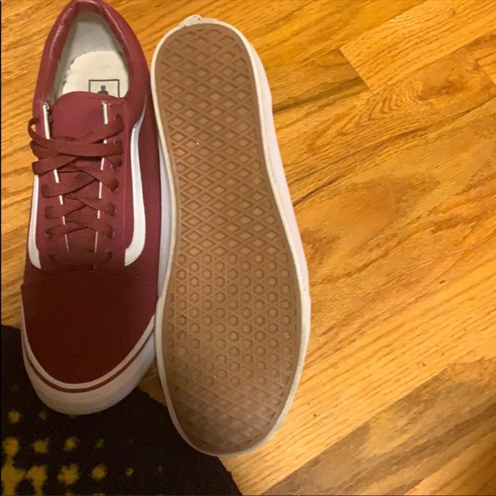 Vans burgundy old school